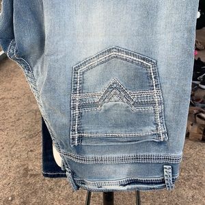 Buckle jeans